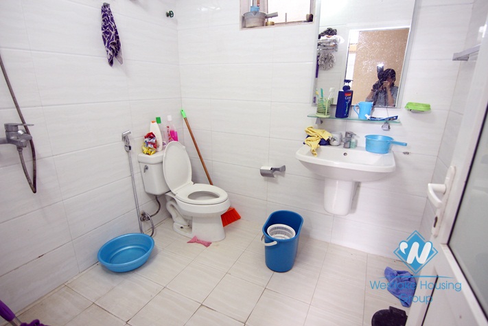 6 bedrooms house for rent in Dang Thai Mai , Tay Ho dis.